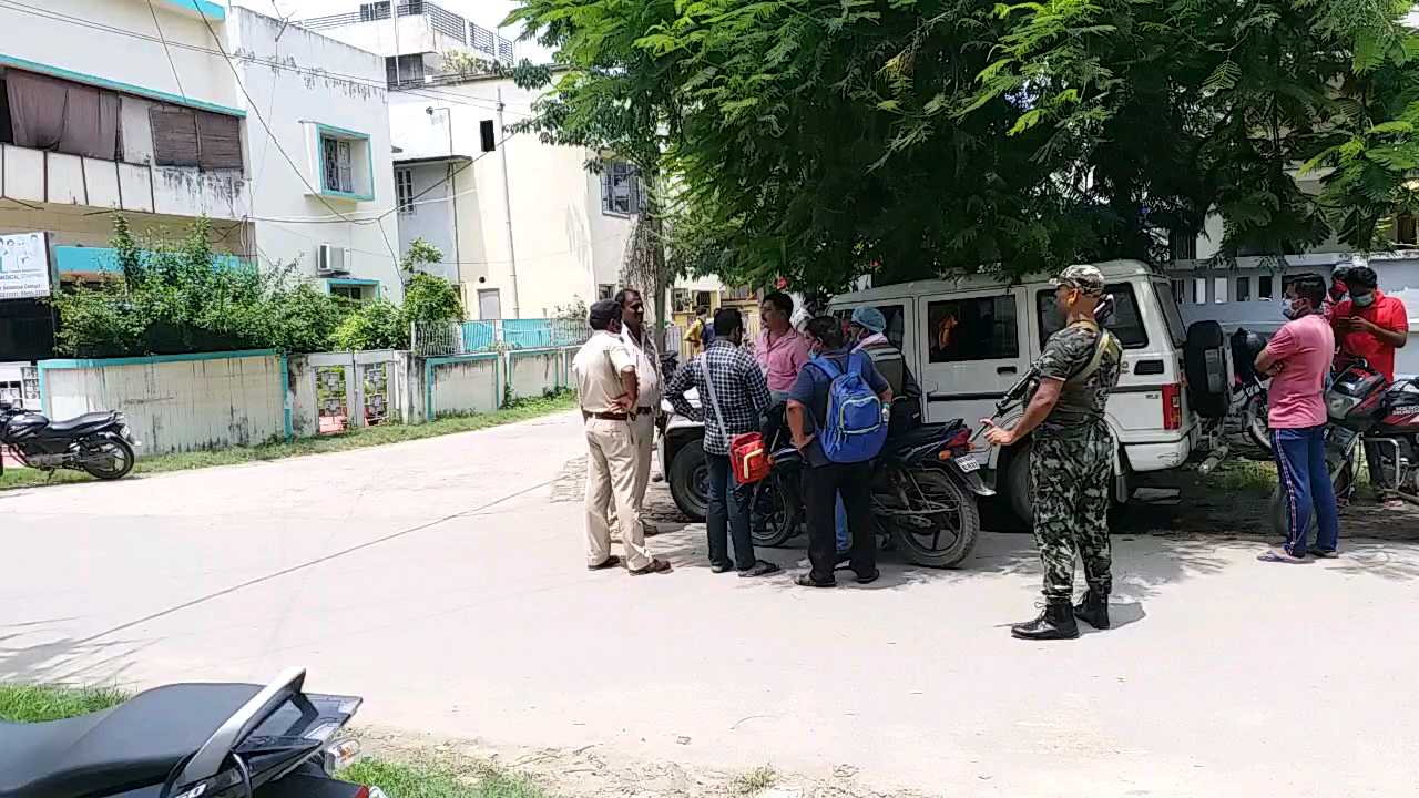 Police Lathicharge At Student On Protesting At Sushil Modi House