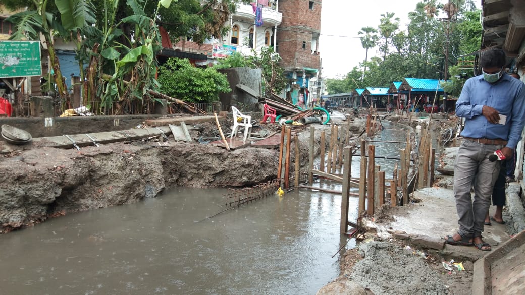 बारिश का जाम पानी