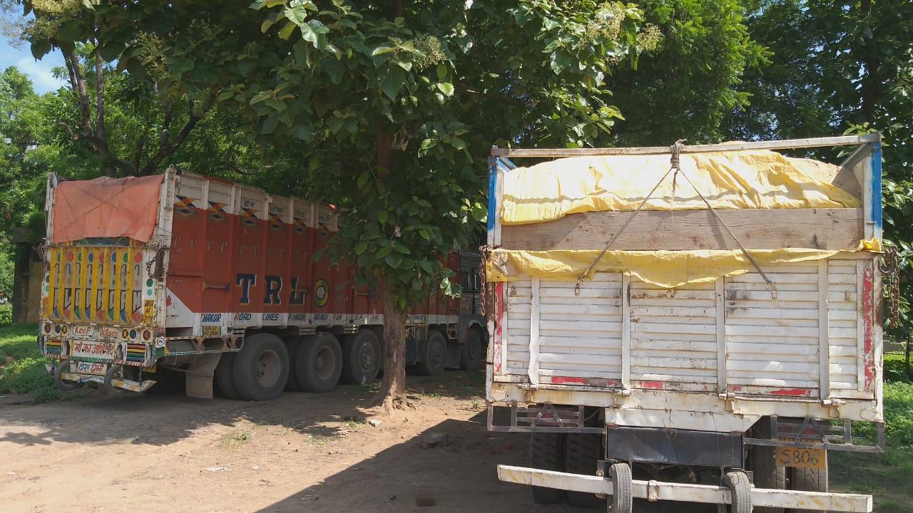 Mining department seized overloaded heavy vehicles in bihata