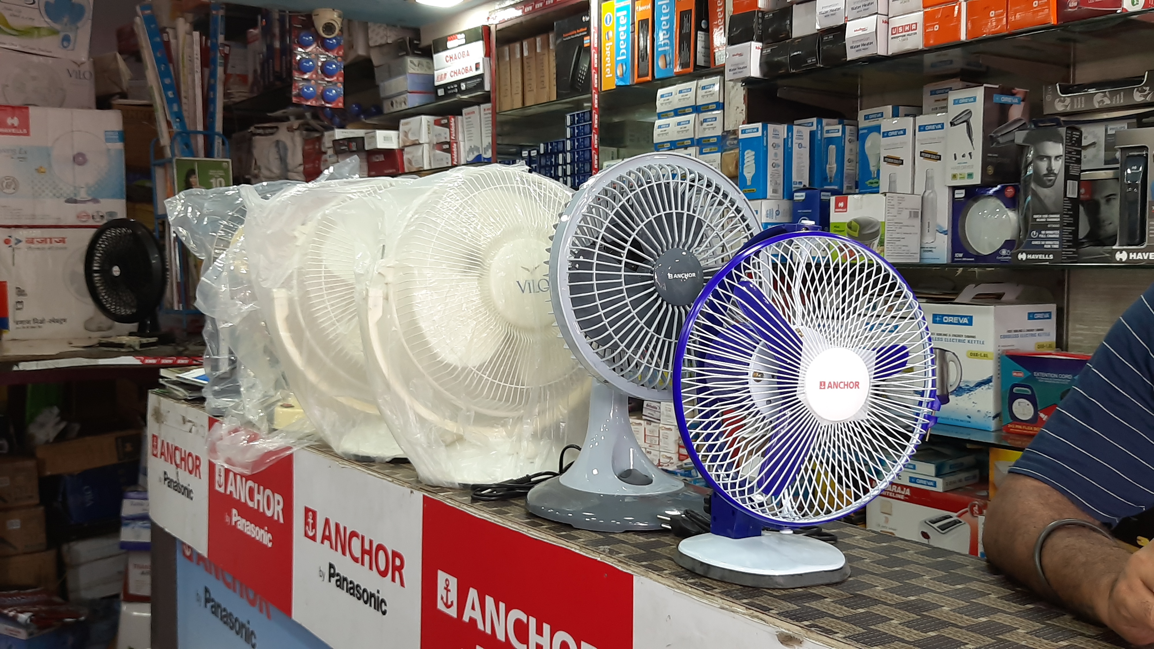 fan and cooler sales increase as electronics shop opens amid lockdown in patna