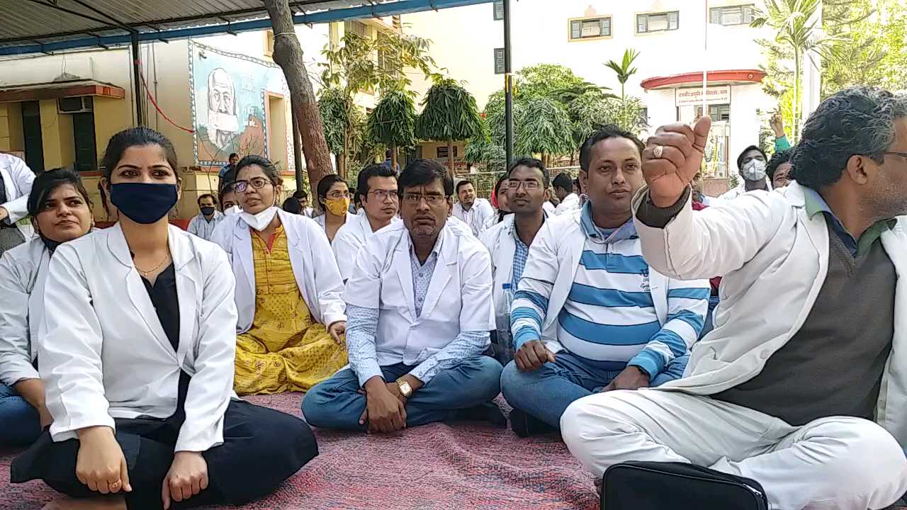 PG doctors strike in patna