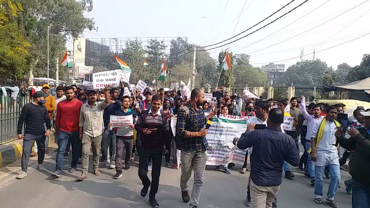 पटना में बीपीएससी अभ्यर्थियों का प्रदर्शन खत्म
