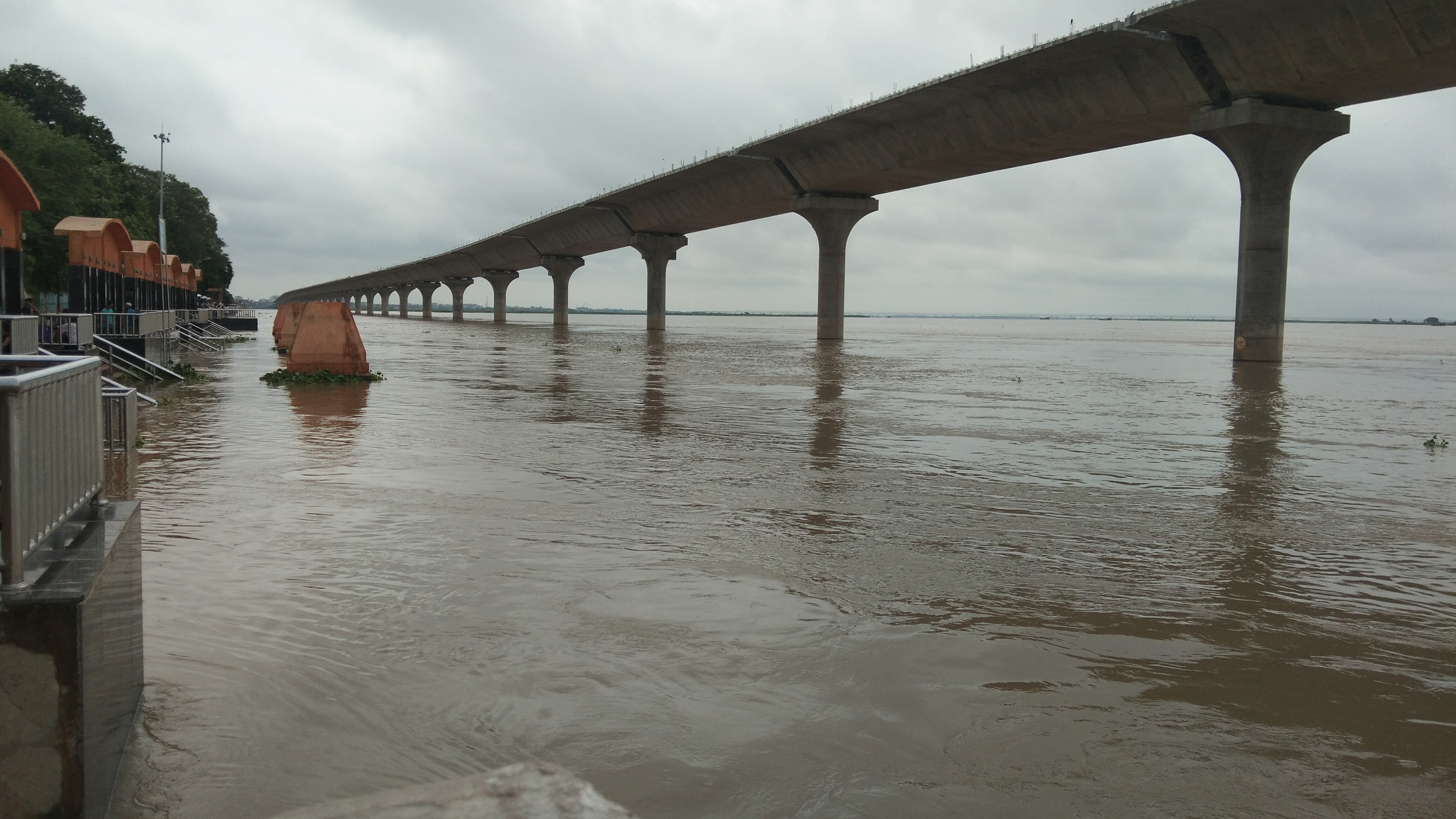 गंगा के जलस्तर में आई गिरावट