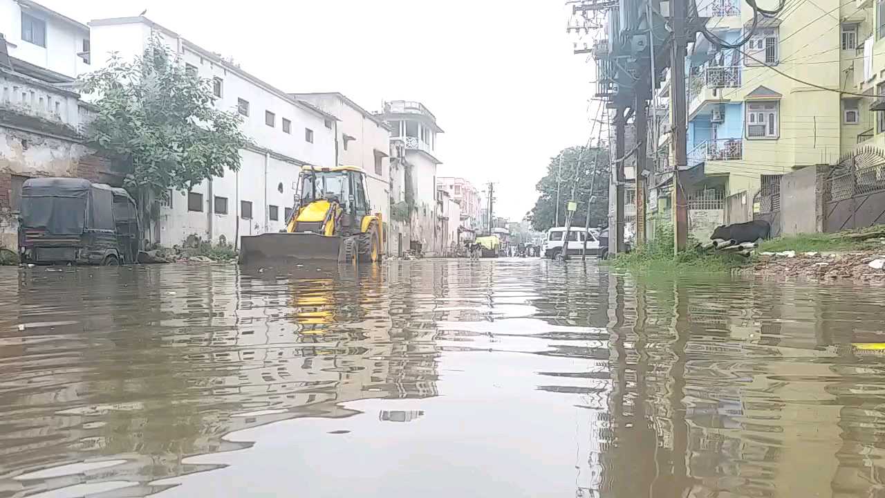 जलमग्न हुआ पटना