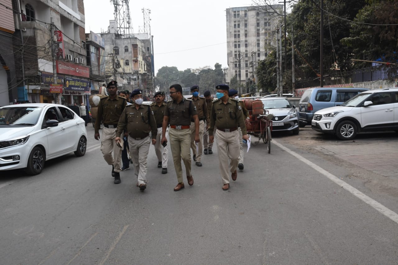 SSP conducts flags march in Patna