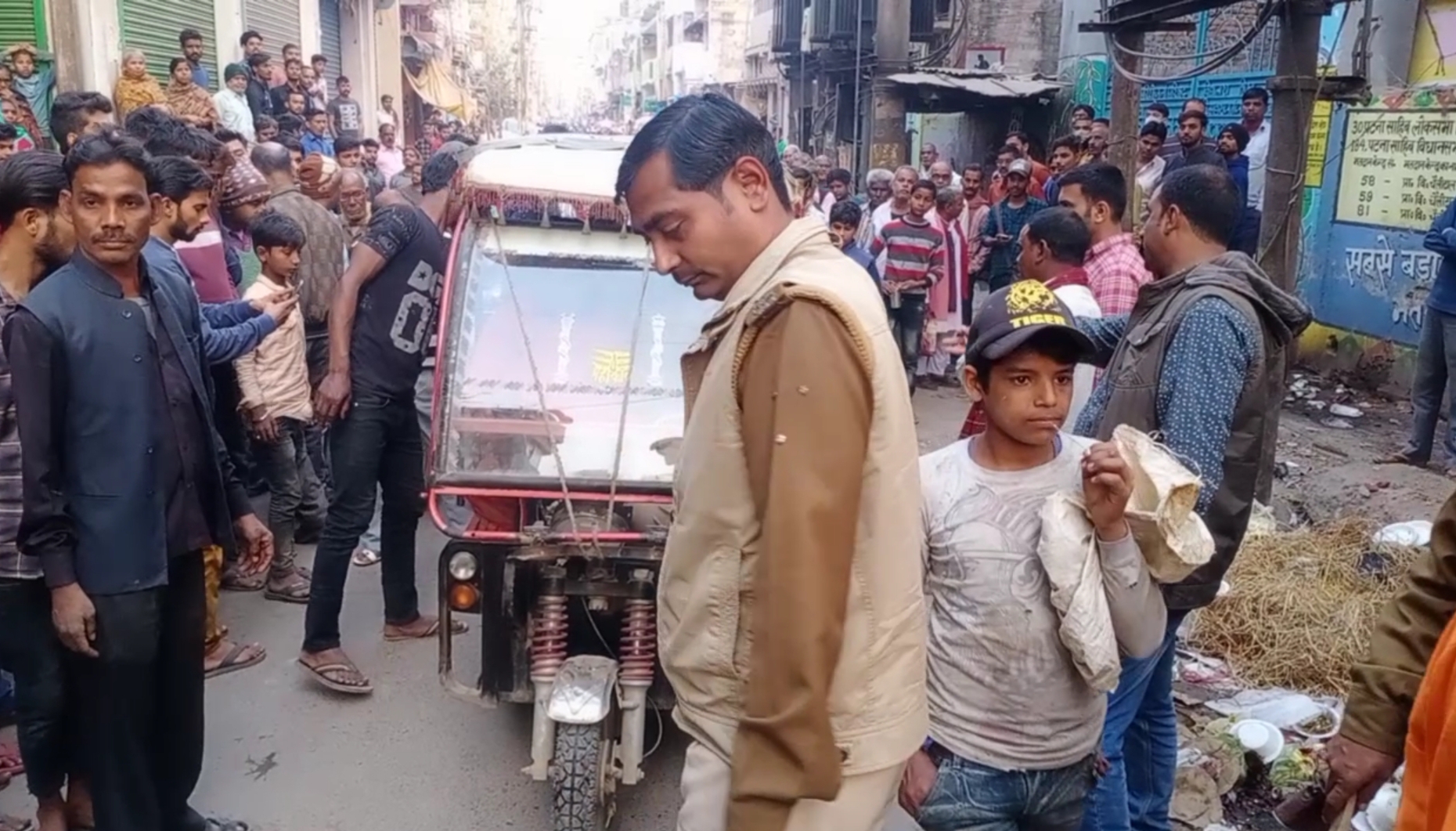 घटनास्थ्ल पर पहुंची पुलिस