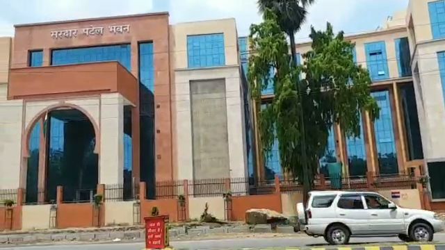 offices of CM Nitish