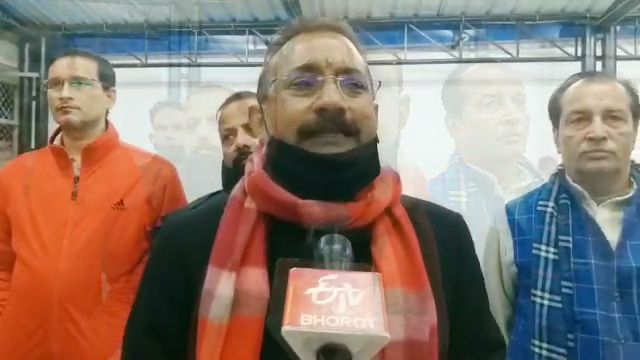 भवन निर्माण मंत्री अशोक चौधरी