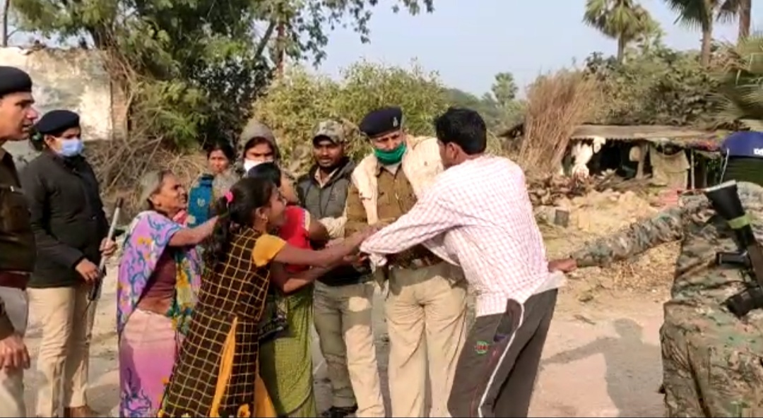 Encroachment removal campaign in Samastipur