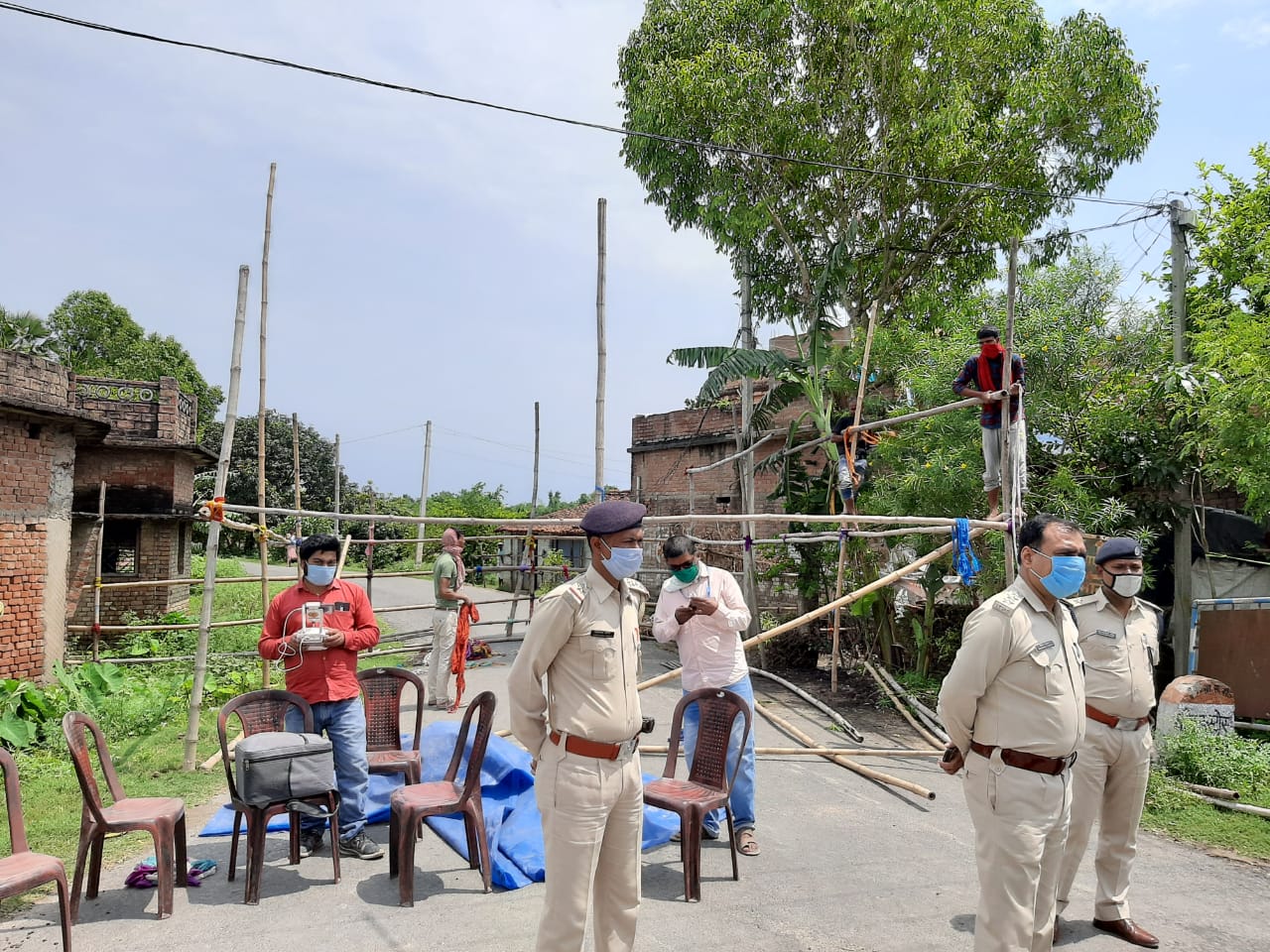 संक्रमित इलाका सील