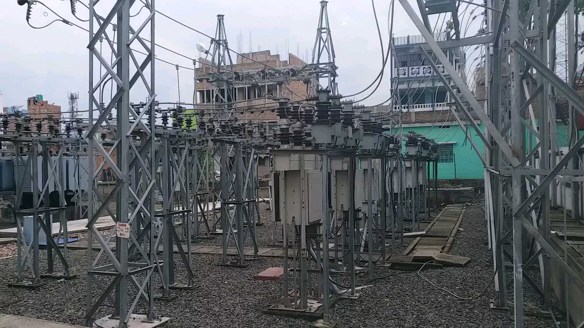 electricity department working 24 hours