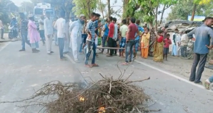 13-year-old child died in a road accident in sitamarhi