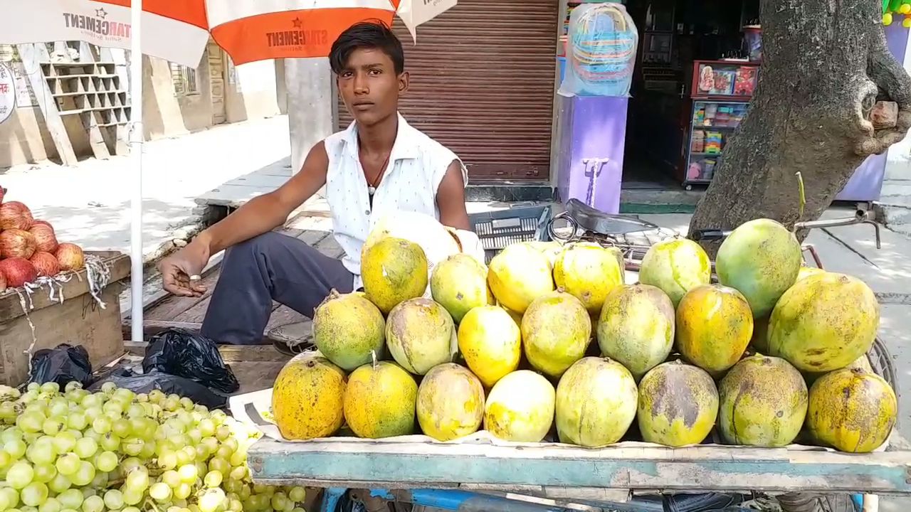 आमों की बिक्री हुई तेज