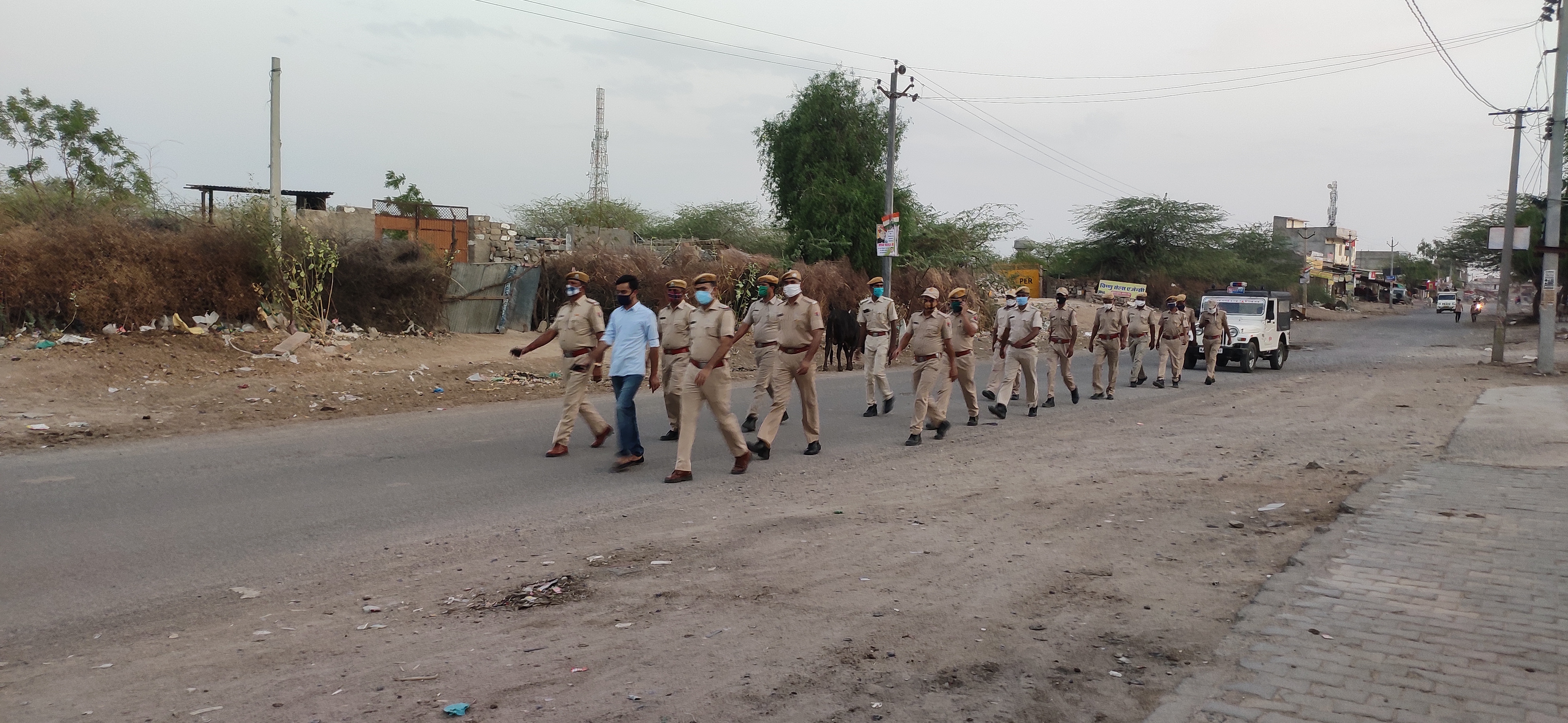 आहोर में पुलिस-प्रशासन ने निकाली फ्लैग मार्च, Police-administration organized flag march in Ahor