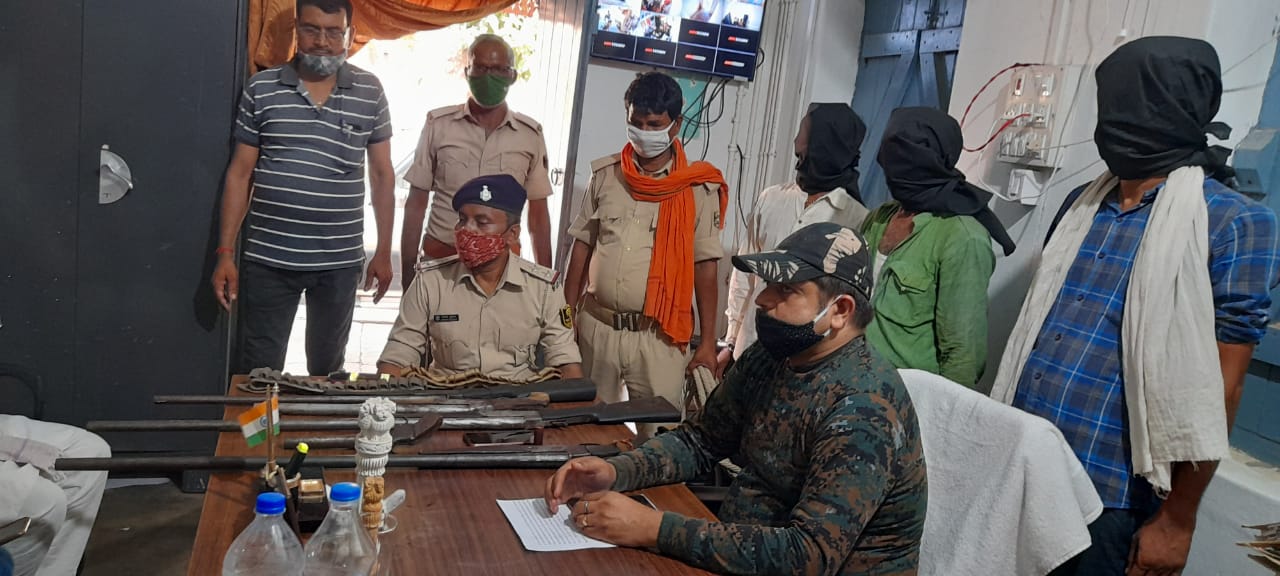 Kaimur: Three arms smugglers arrested during raids