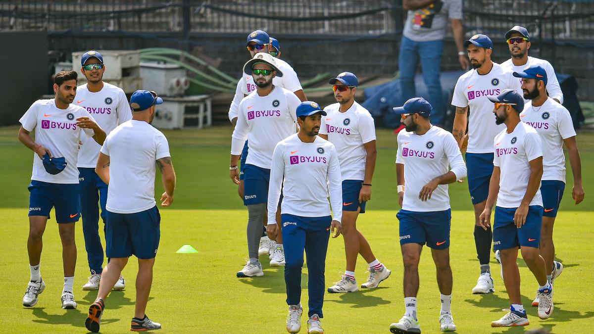 Bhuvneshwar Kumar  Australia  day-night Test  Tim Paine