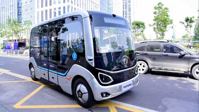 highly-technology-5g-smart-buses-in-china