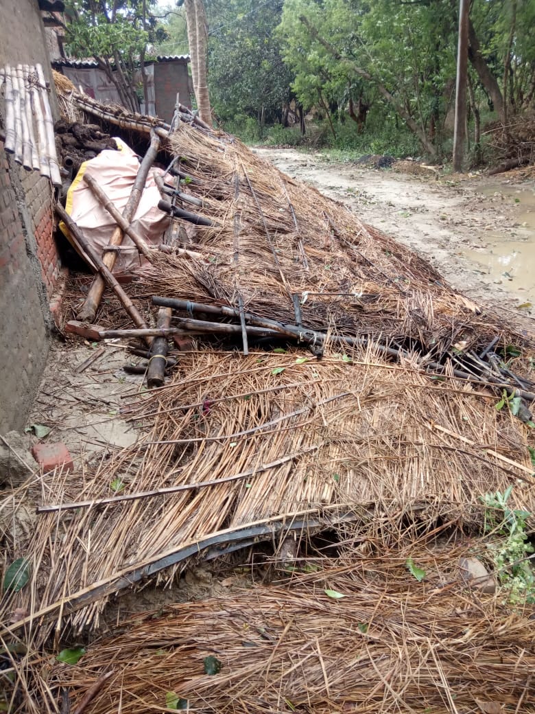 one person death three people injured due to strong storm rain in darbhanga