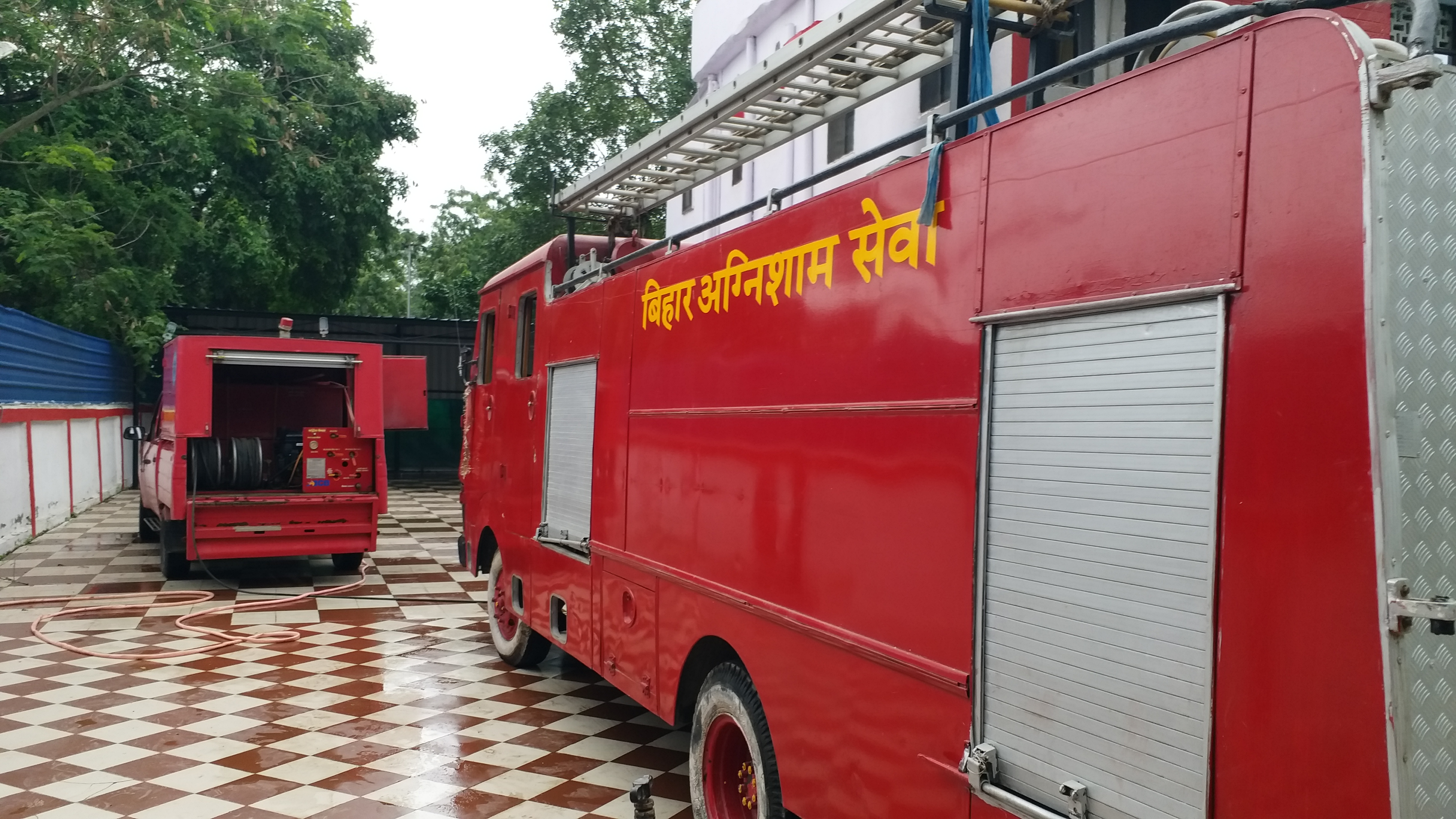 Fire breaks out in Minister Santosh Kumar Manjhi residence