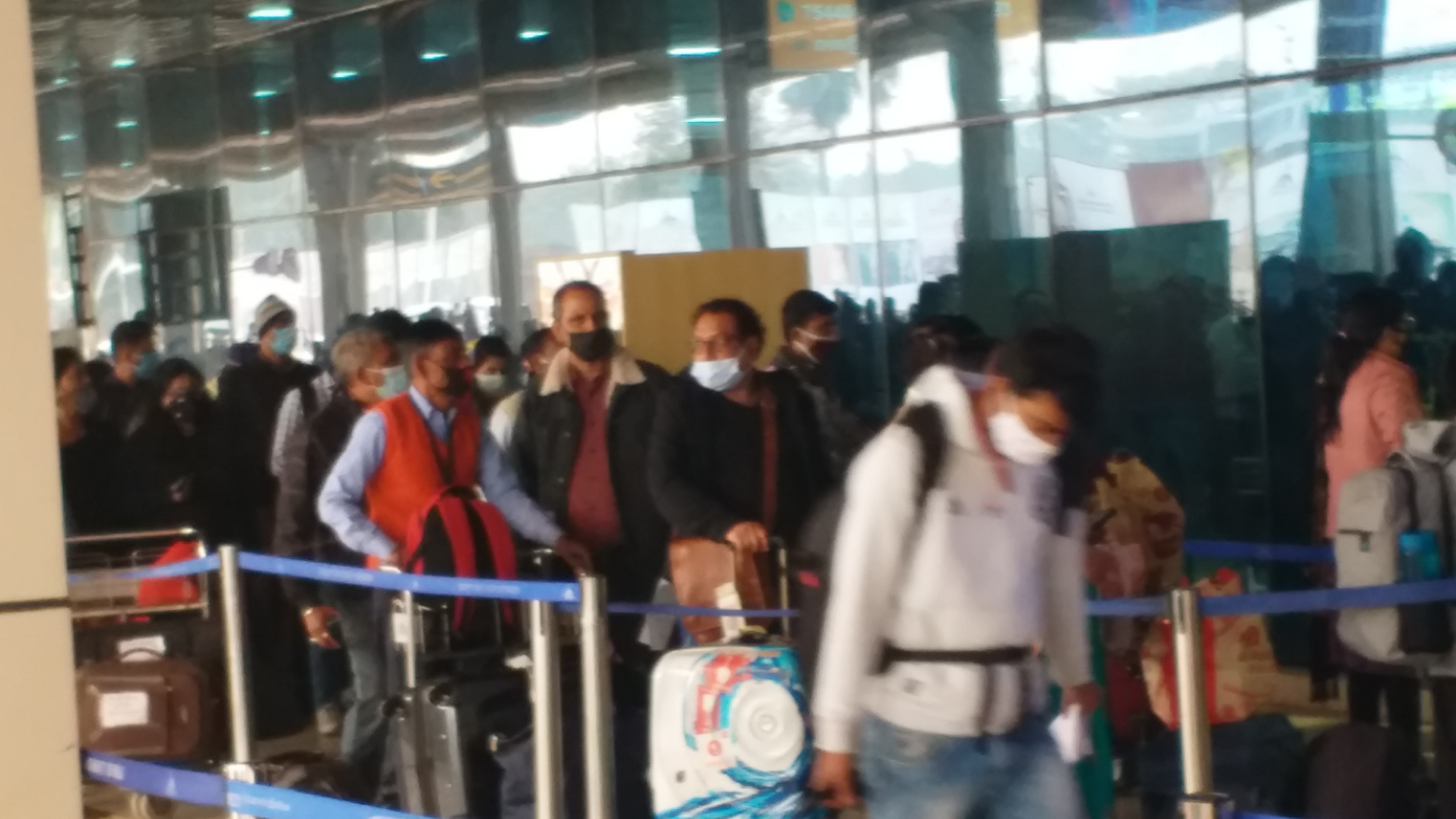 Late arrival and departure of planes at Patna Airport due to fog