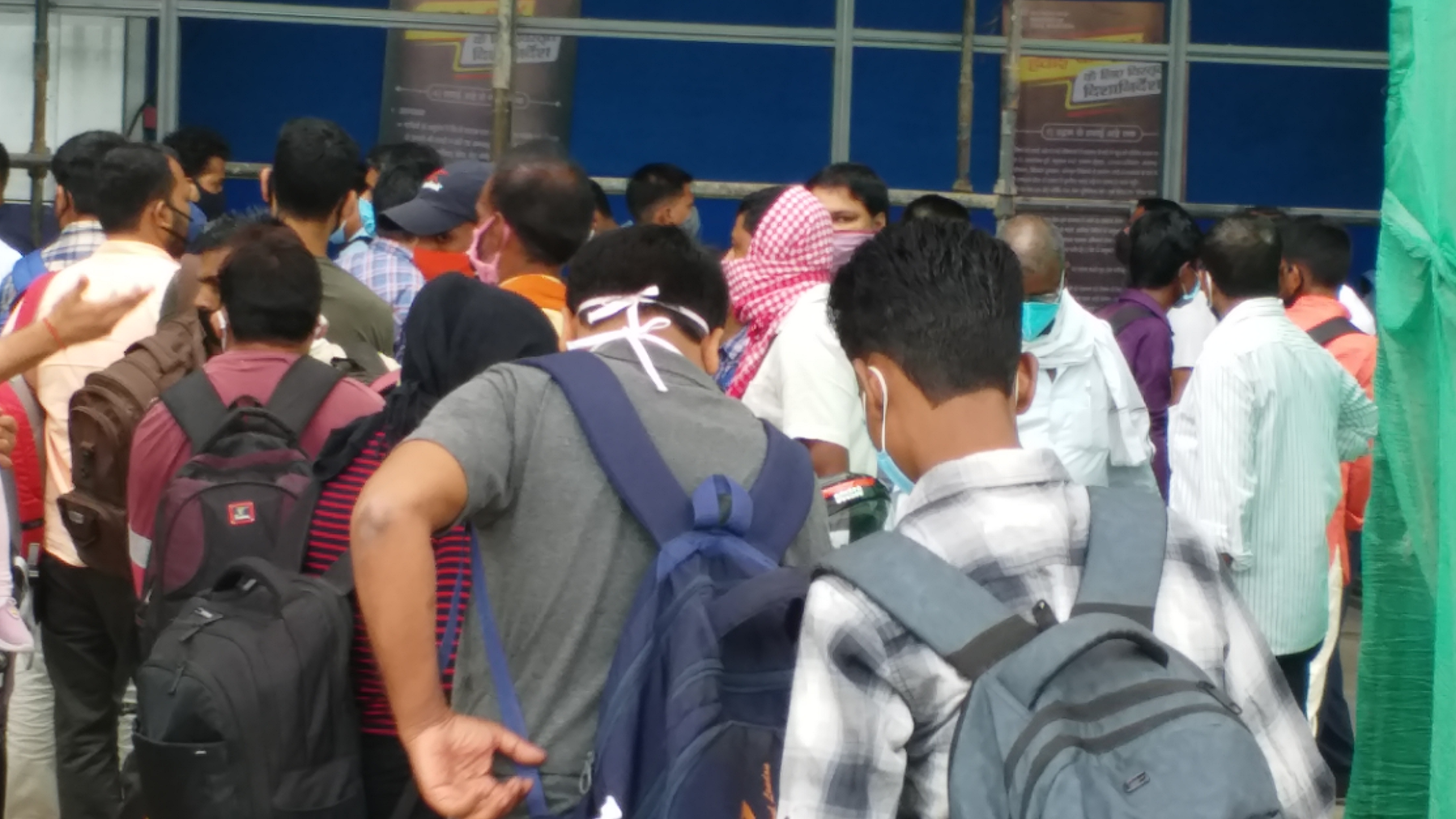 Passengers do not follow the guidelines at Patna Airport