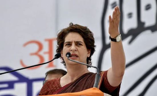 Government should accept reality of economic crisis: Priyanka