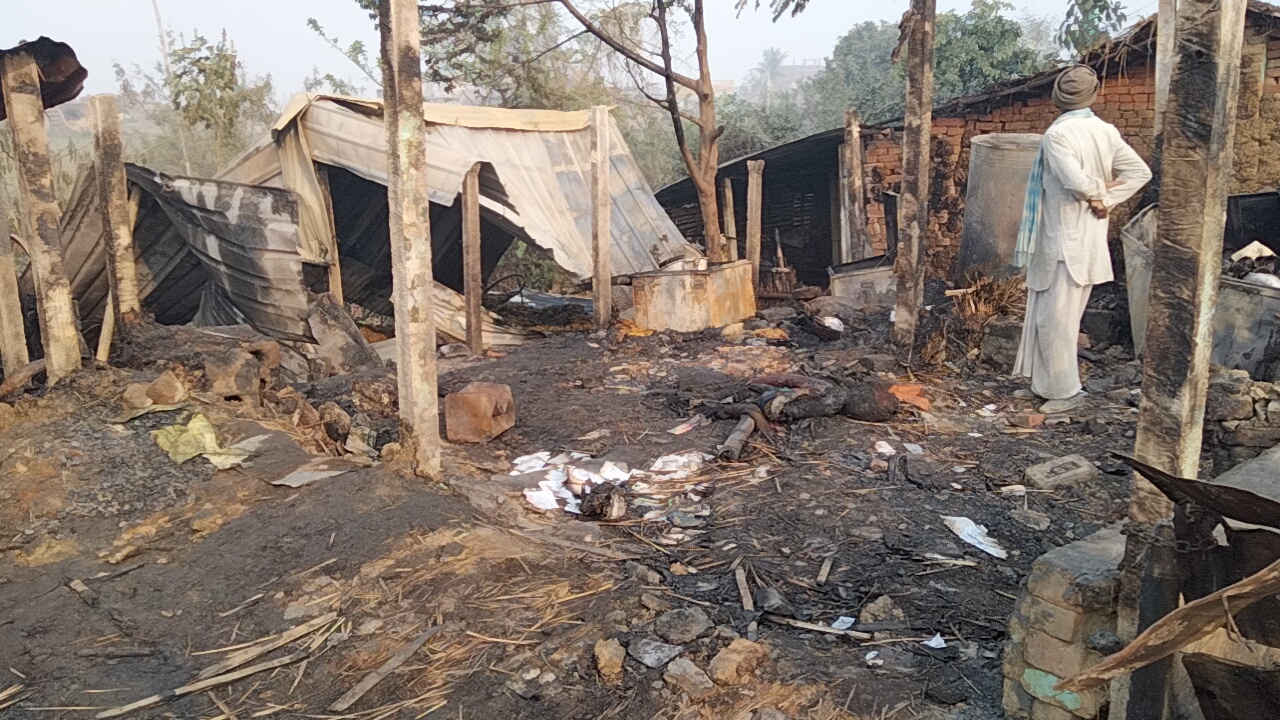 7 houses burnt in the incident of fire in Munger