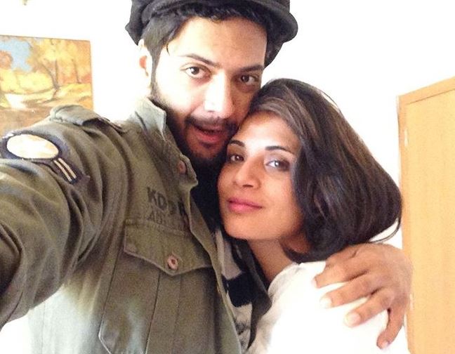 ali fazal proposes Richa chadda without ring