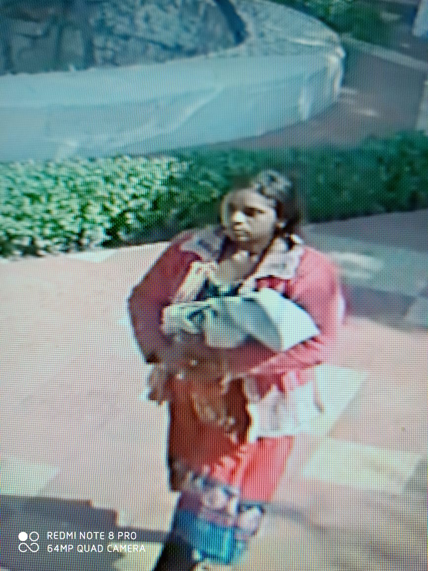 4 month old girl child found in kabir ashram damakheda