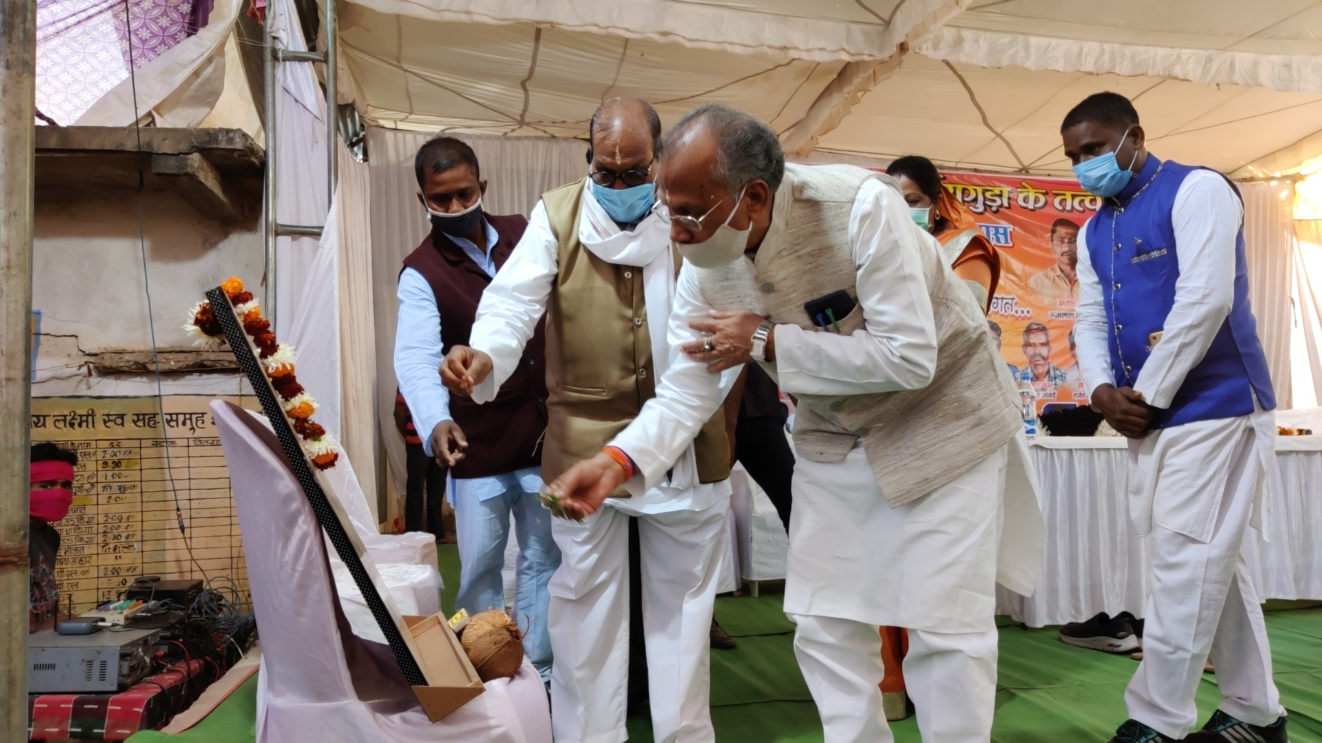 Home Minister Tamradhwaj Sahu attends Satnami Samaj program in balod