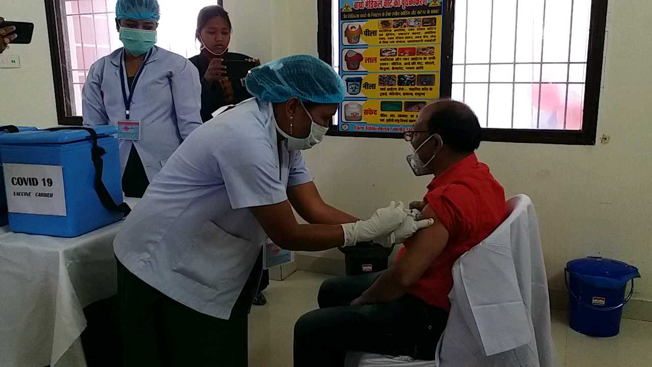 Balod District Health Department ranks first in Corona vaccination in Chhattisgarh