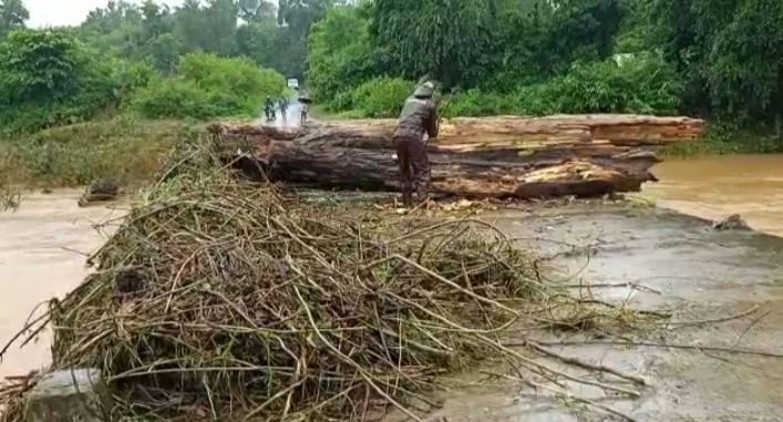 heavy-rain-fall-in-balrampur