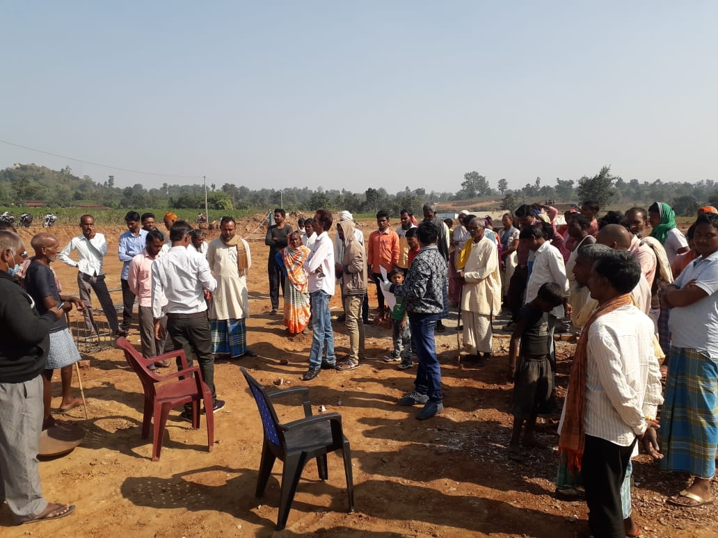 Balrampur villagers protest against installation of crusher machine