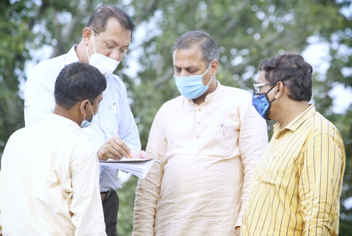 mla shailesh pandey inspected under construction bilaspur airport