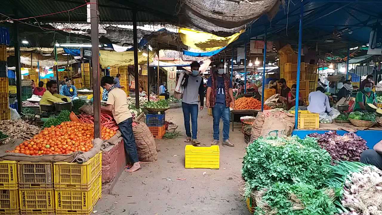 Green vegetables become cheaper