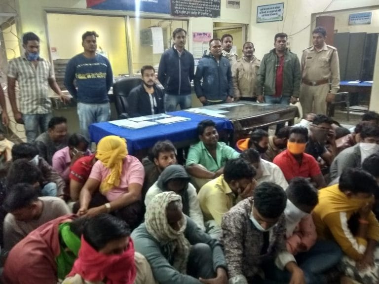 police arrested 52 gambler in bilaspur
