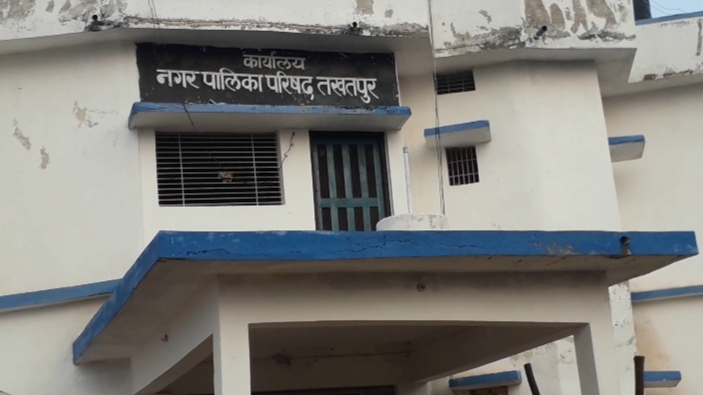 ward sealed on notice of katghora connection of a family of bilaspur