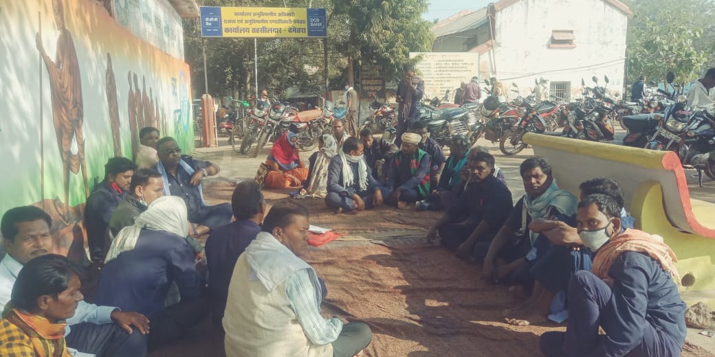 Kotwar sitting outside Tehsildar office