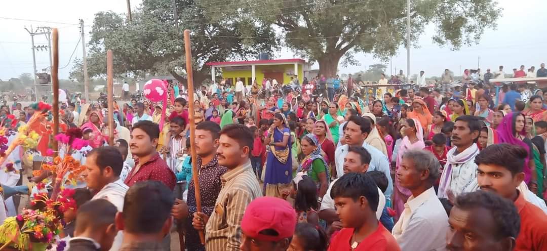 mla ashish chhabra also danced at mandai matar festival in bemetara