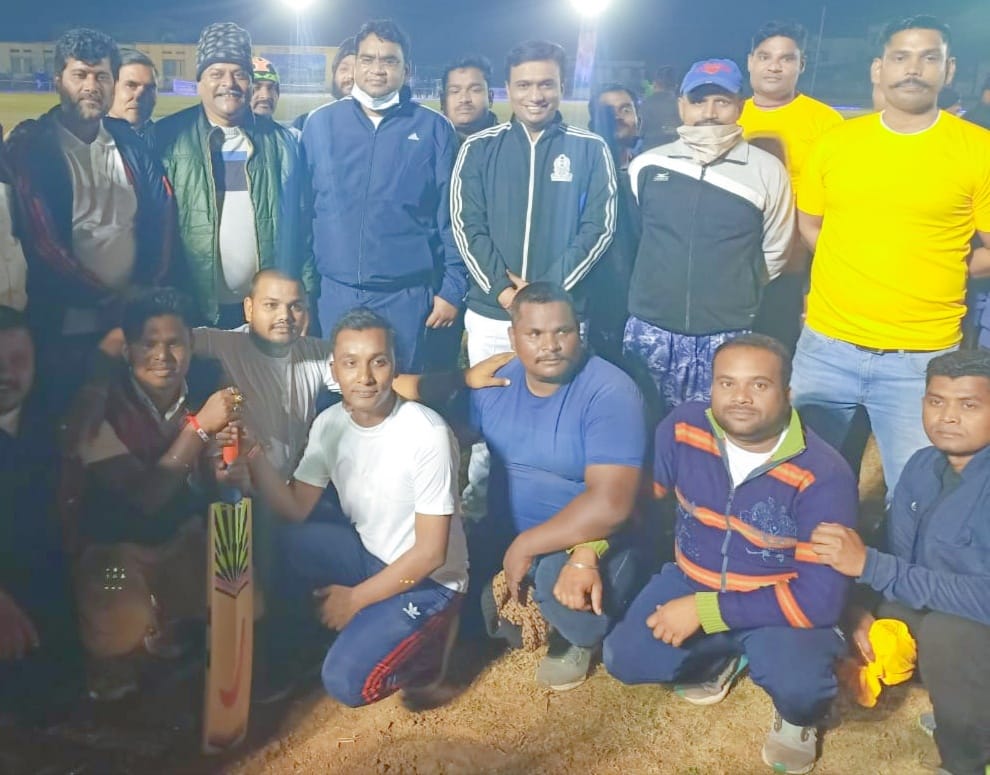 Gurudayal Singh Banjare played cricket in bemetara