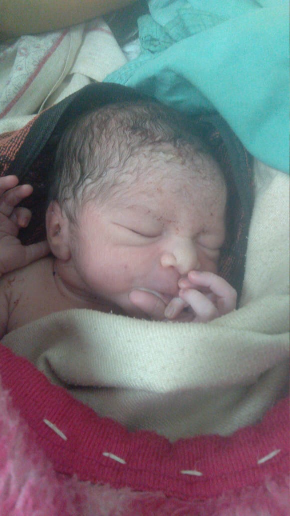 Covid positive woman gives birth to child in Sanjeevani 108 in Bemetara