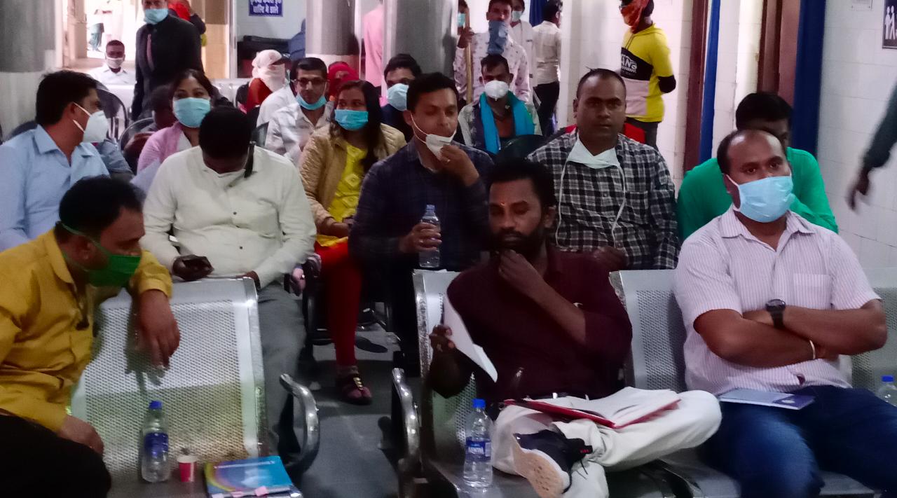 Training given to doctors for Corona Vaccination in Bemetara