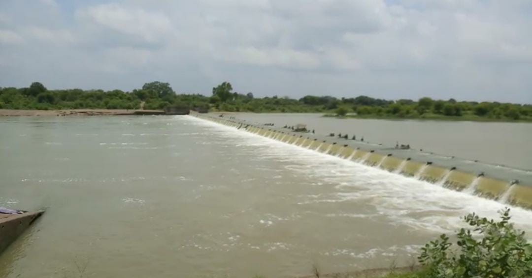 Three youths drowned in Shivnath river