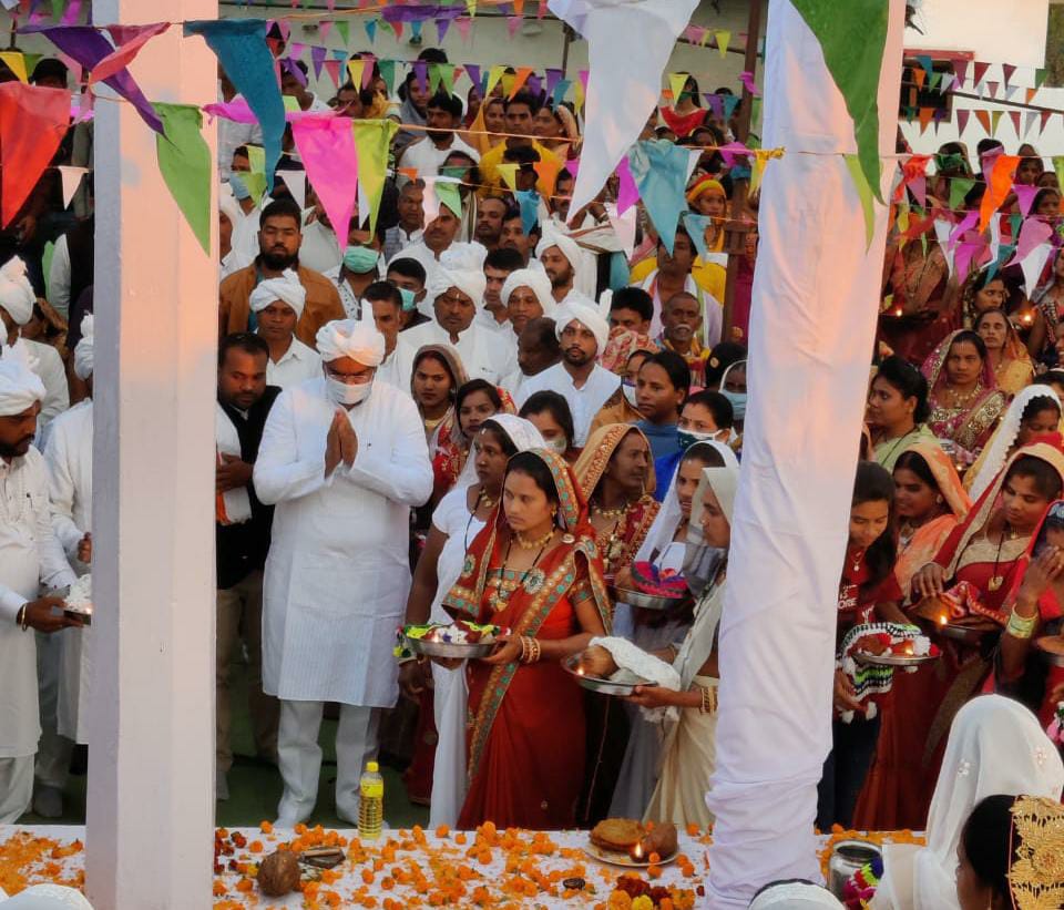 Gurudayal Singh Banjare attends Guru Ghasidas Jayanti celebrations in bemetar