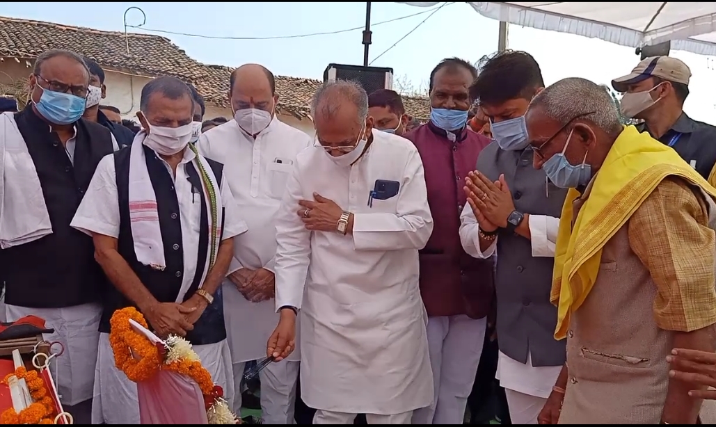 home-minister-tamradhwaj-sahu-inaugurates-development-works-worth-15-crores-in-bemetara