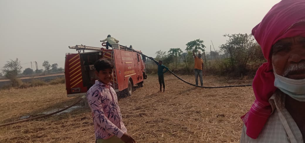 sixty-acres-of-wheat-crop-burnt-due-to-fire-in-bemetra