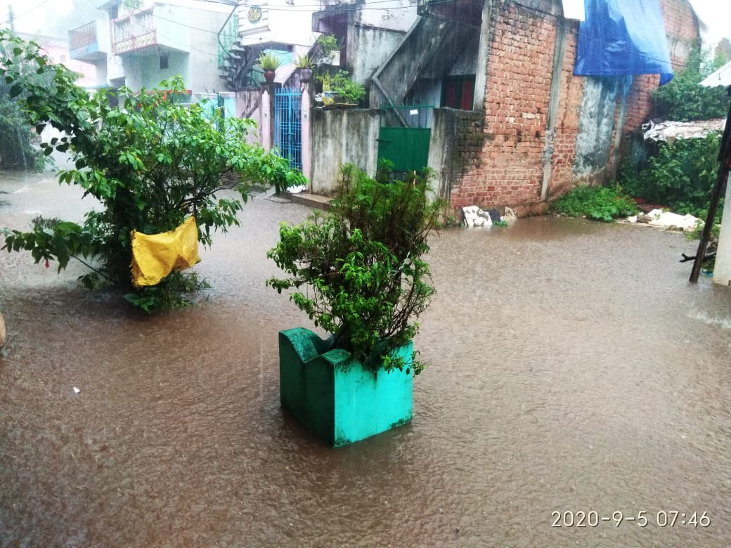 Heavy rain in Jagdalpur