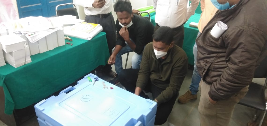 First consignment of covishield Corona vaccine reached in Jagdalpur