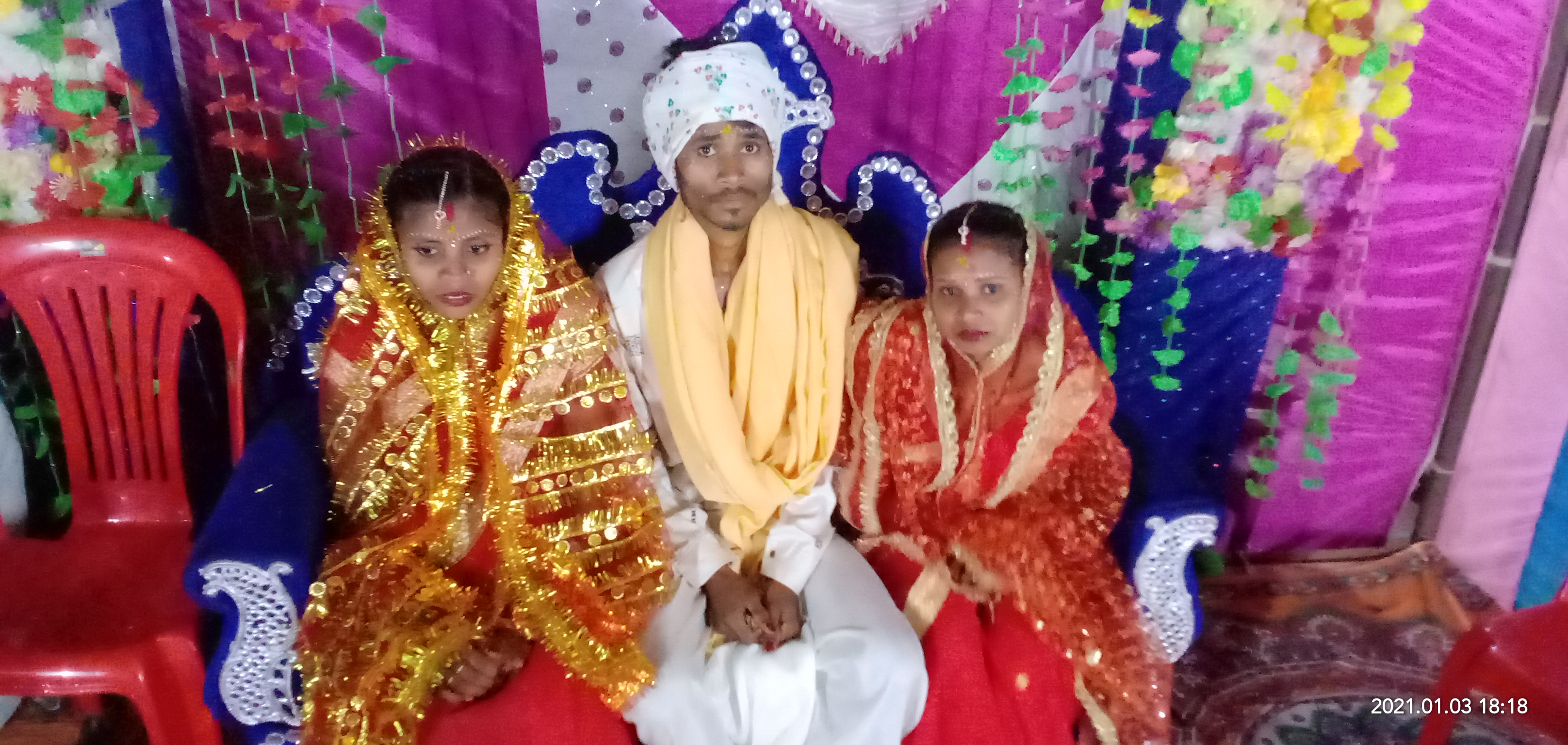 Chandu marries two women in same mandap with pomp in bastar