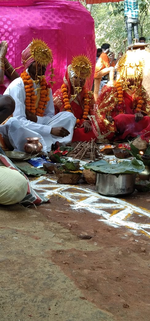 Chandu marries two women in same mandap with pomp in bastar